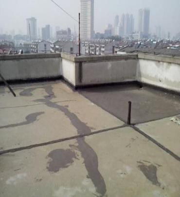 马尔康漏水维修 楼顶漏水是什么原因，楼顶漏水维修方法是什么?
